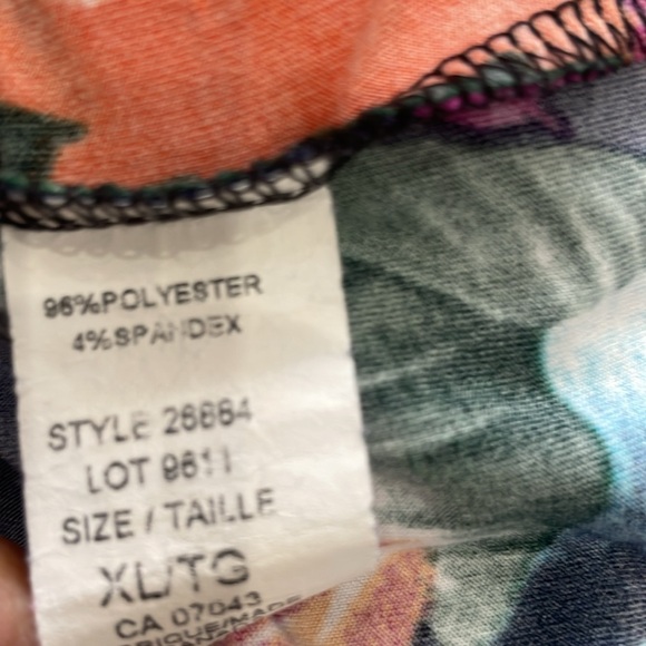 Floral Print V-Neck  Tie-Front Top - Picture 11 of 13